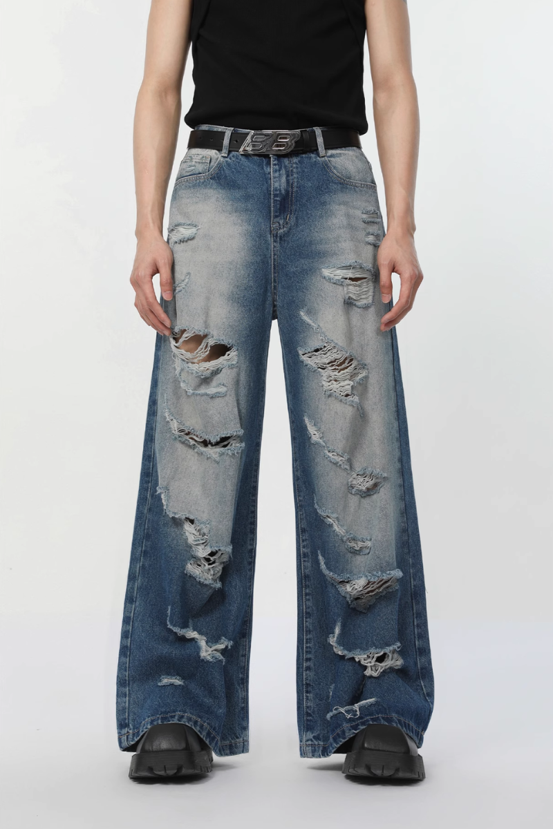 Distressed Frayed Jeans