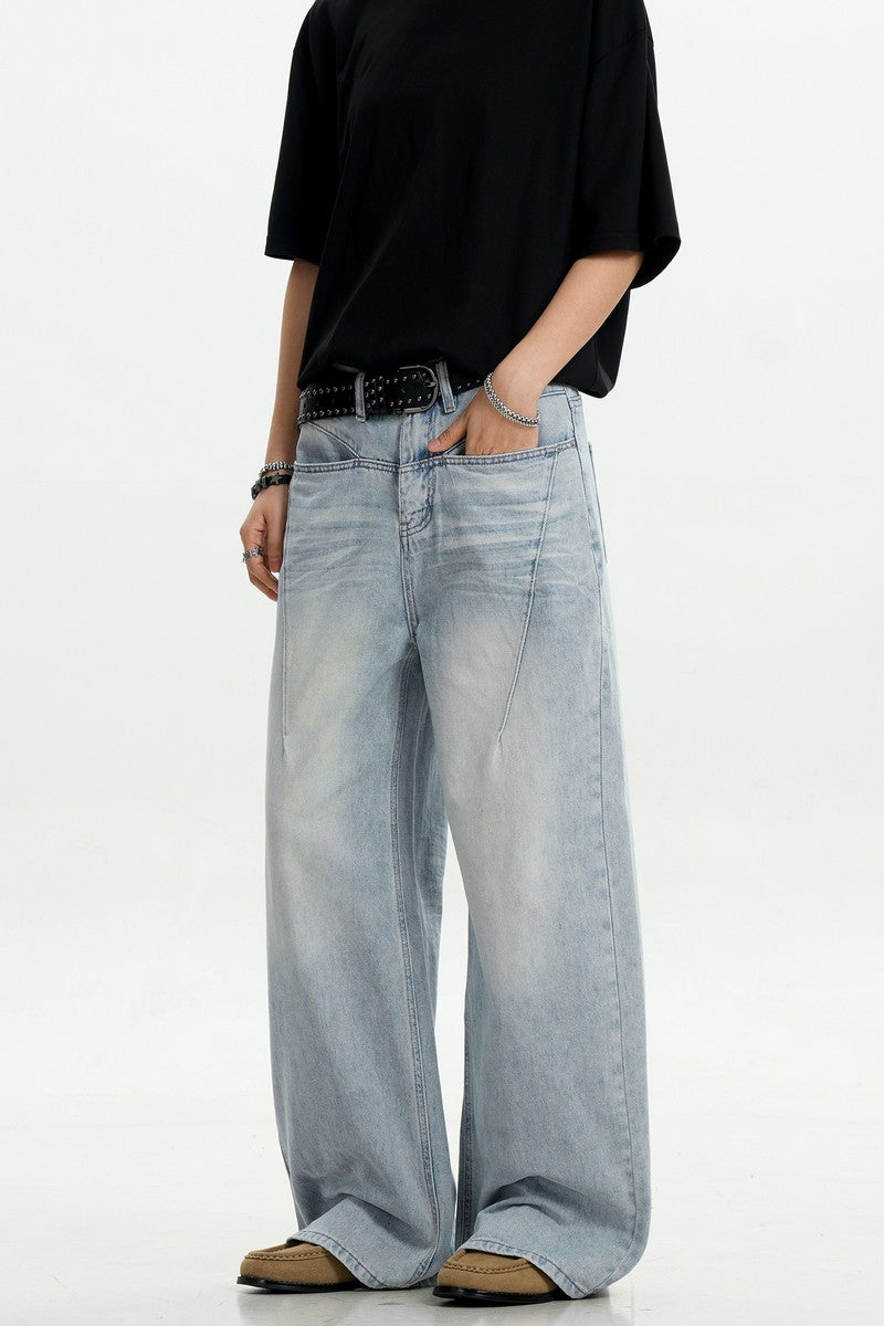 Whiskered Pleated Cleanfit Jeans