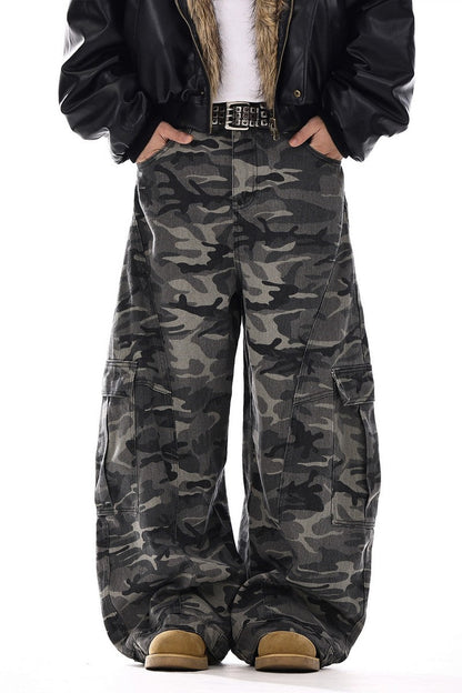Camo Blade Cargo Jeans