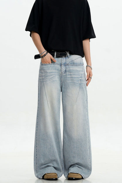 Whiskered Pleated Cleanfit Jeans