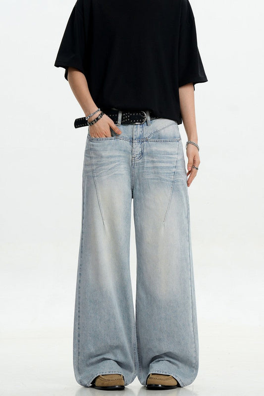 Whiskered Pleated Cleanfit Jeans