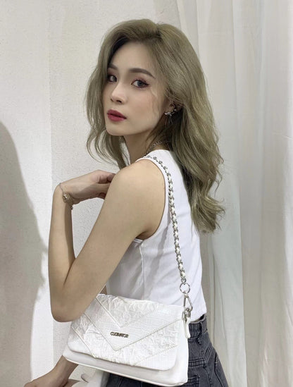 Snake Pattern Chain Shoulder Bag